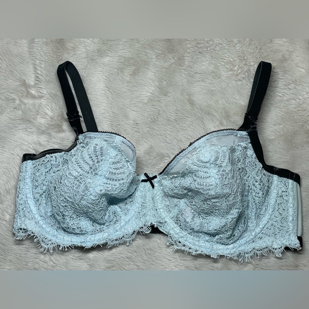 Victoria’s Secret Balconette Blue and Black Velvet Unlined Bra